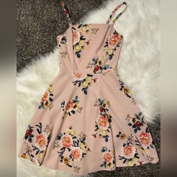 3 Women's Junior's XSMALL Dresses - Picture 4 of 13